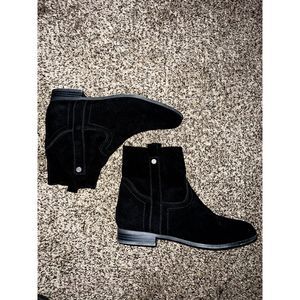 Frye & Co Sarah Shortie Ankle Bootie Pull On Black Suede Leather Women's 8